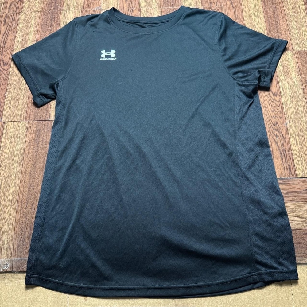 Under Armour Black Fitted Retro Tech Running Train Shirt Medium